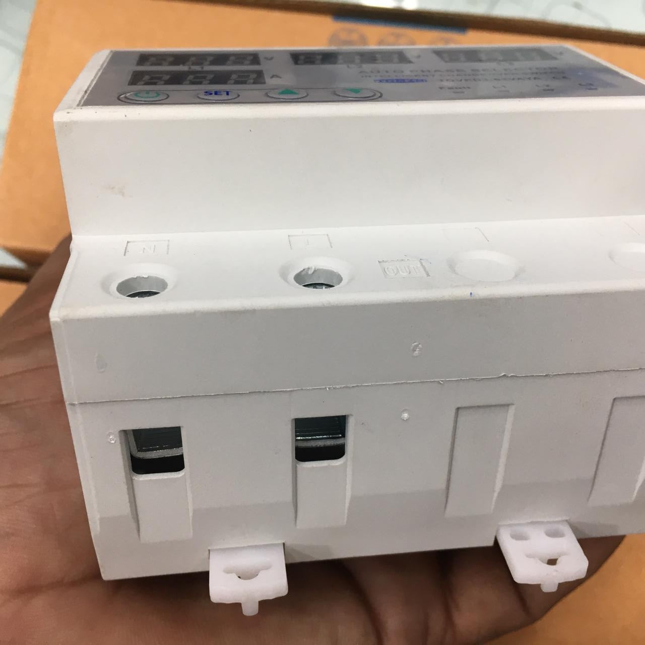 TOMZN TOVPD3-63VAYA Auto Phase Selector Switch in Pakistan