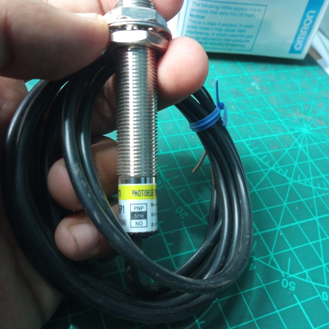 OMRON E3F-DS5P1 Photo Electric Sensor in Pakistan