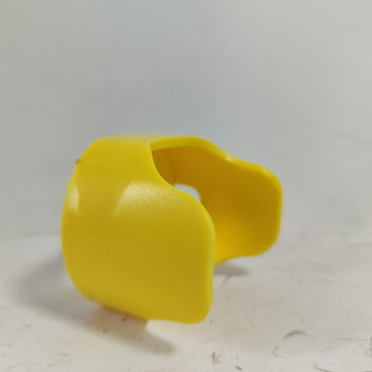  ZB2-BE102C Emergency Stop Push Botton with Key in Pakistan