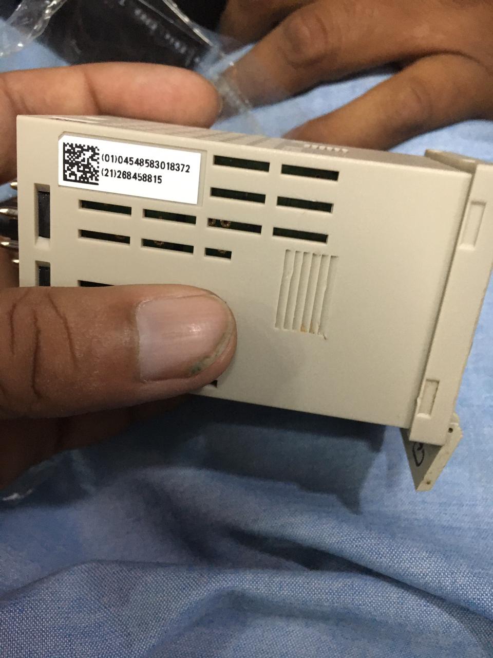 OMRON E5CS-RPU-W Temperture Controller in Pakistan