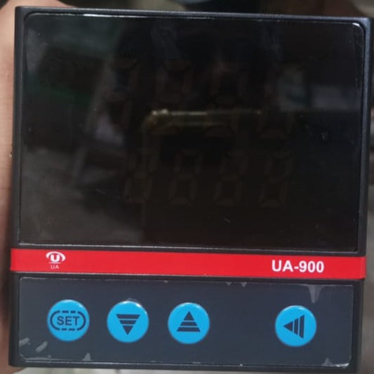 UA-900-EK1220 temperature controller in Pakistan
