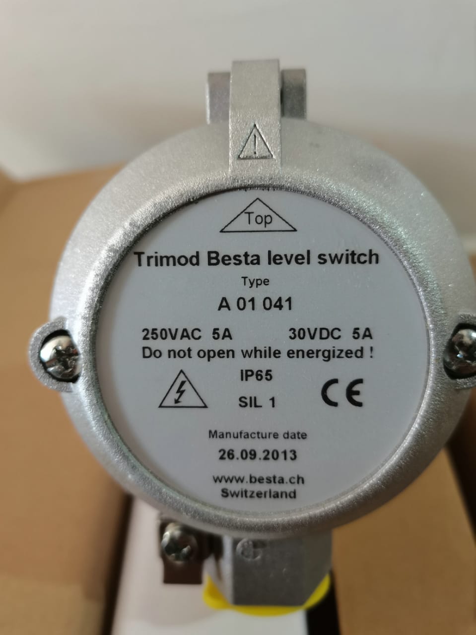 TRIMOD Besta Type A 01-041 Horizontal Float Level Switch in