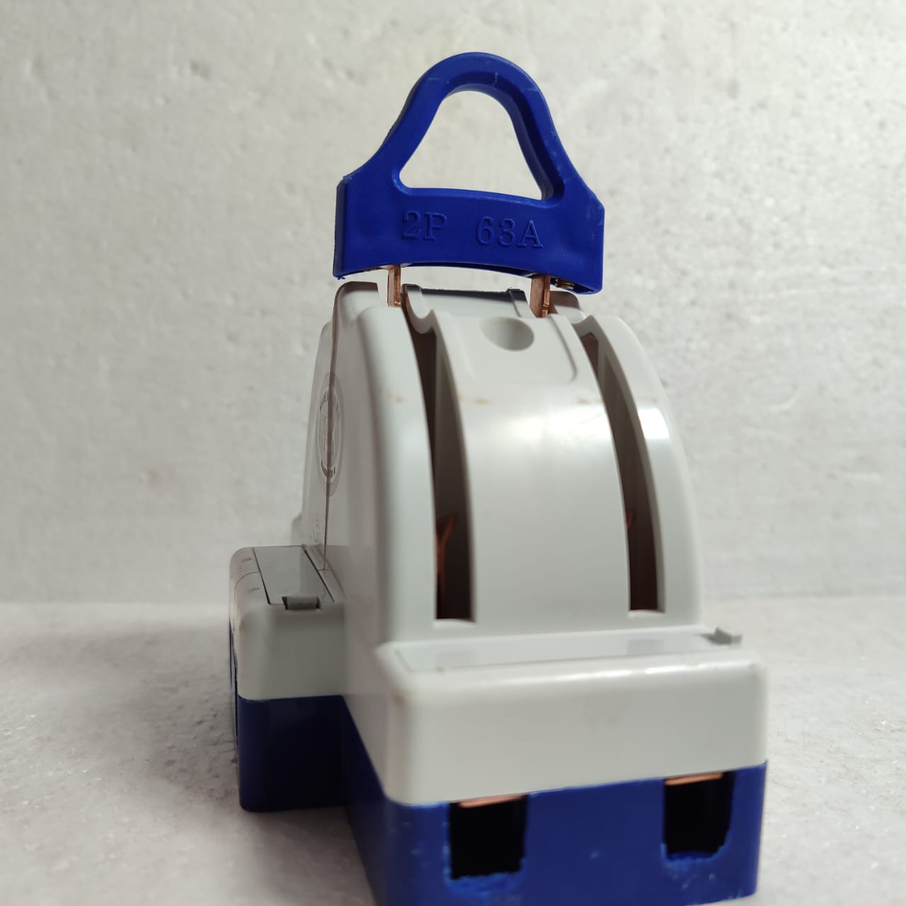 NZK 2 Pole 32A-225A Manual Change Over Knife Switch in Pakistan