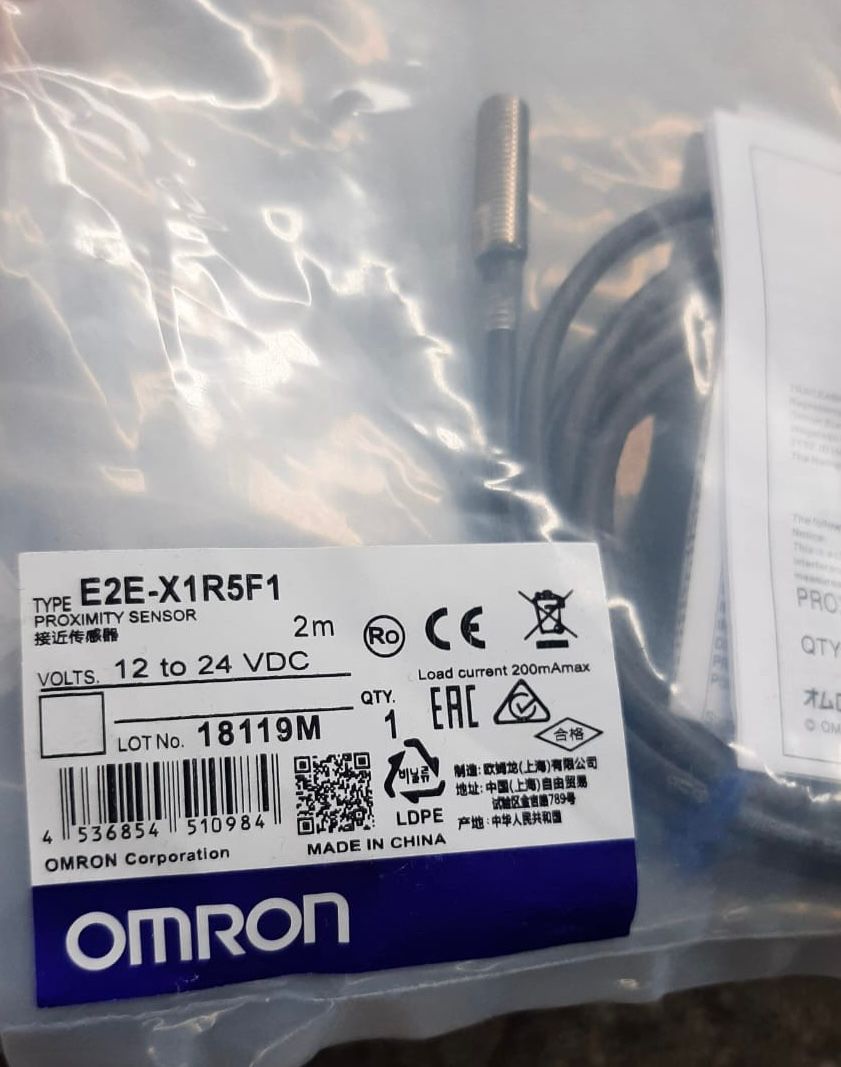 OMRON E2E-X1R5F1 Proximity Sensor in Pakistan