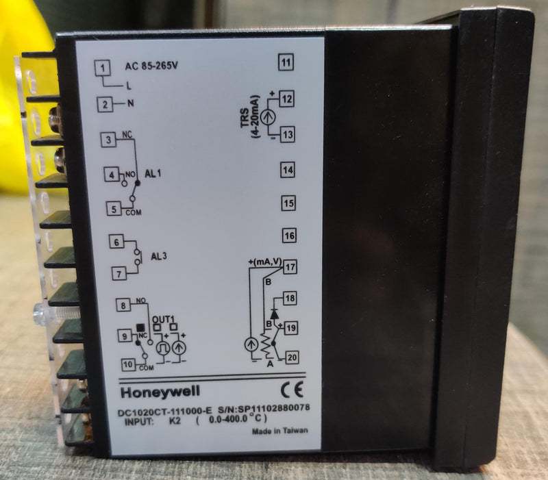 Honeywell DC1020CT Temperature Controller in Pakistan