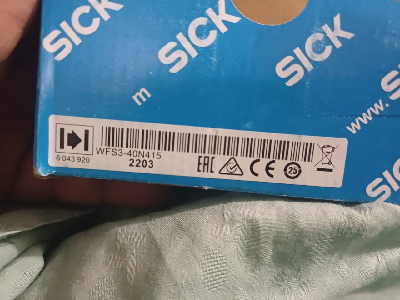 SICK WFS3-40N415 6043920 10-30VDC LABEL SENSOR in Pakistan