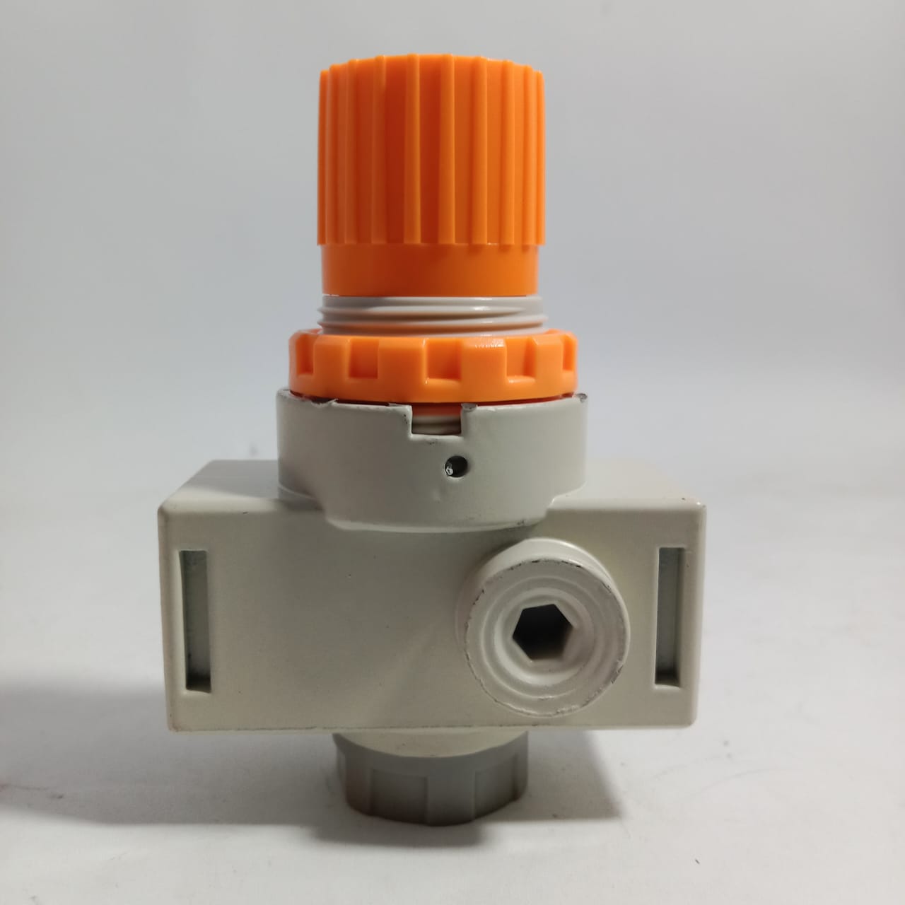 GPH AR4000-04 Air Regulator in Pakistan