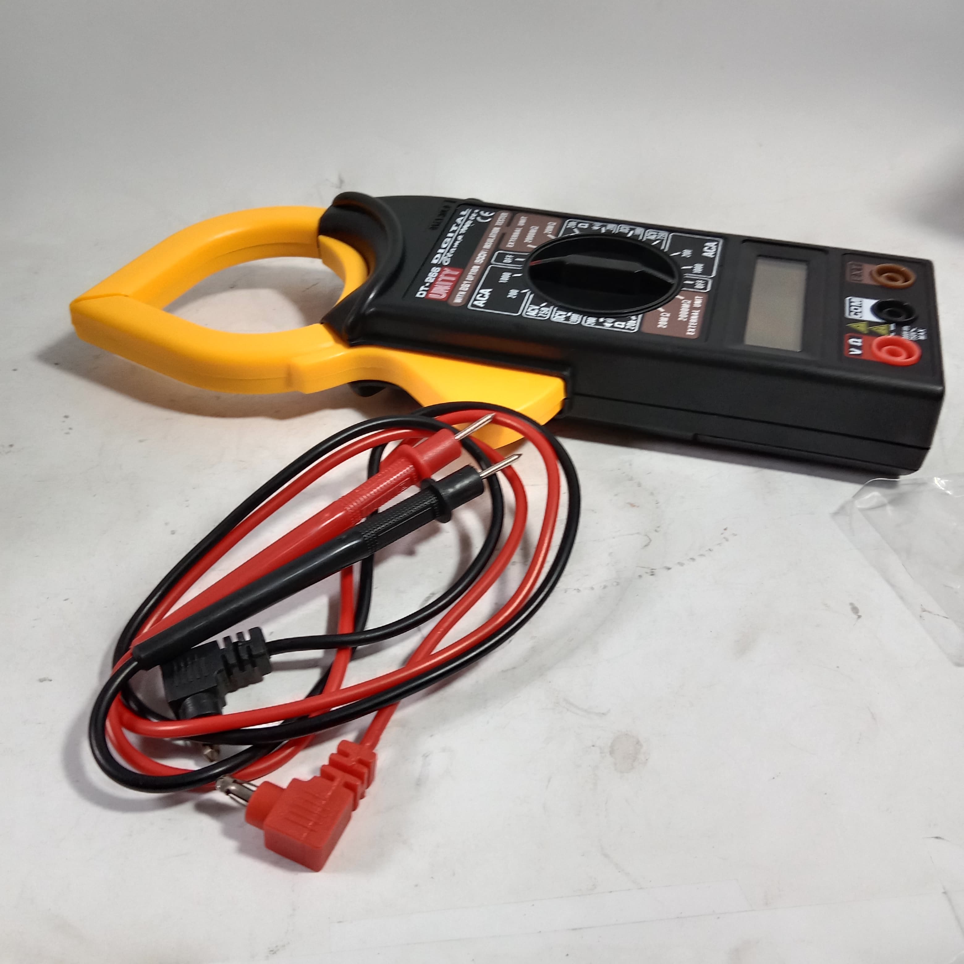 UNITY DT-266 DIGITAL CLAMP METER in Pakistan