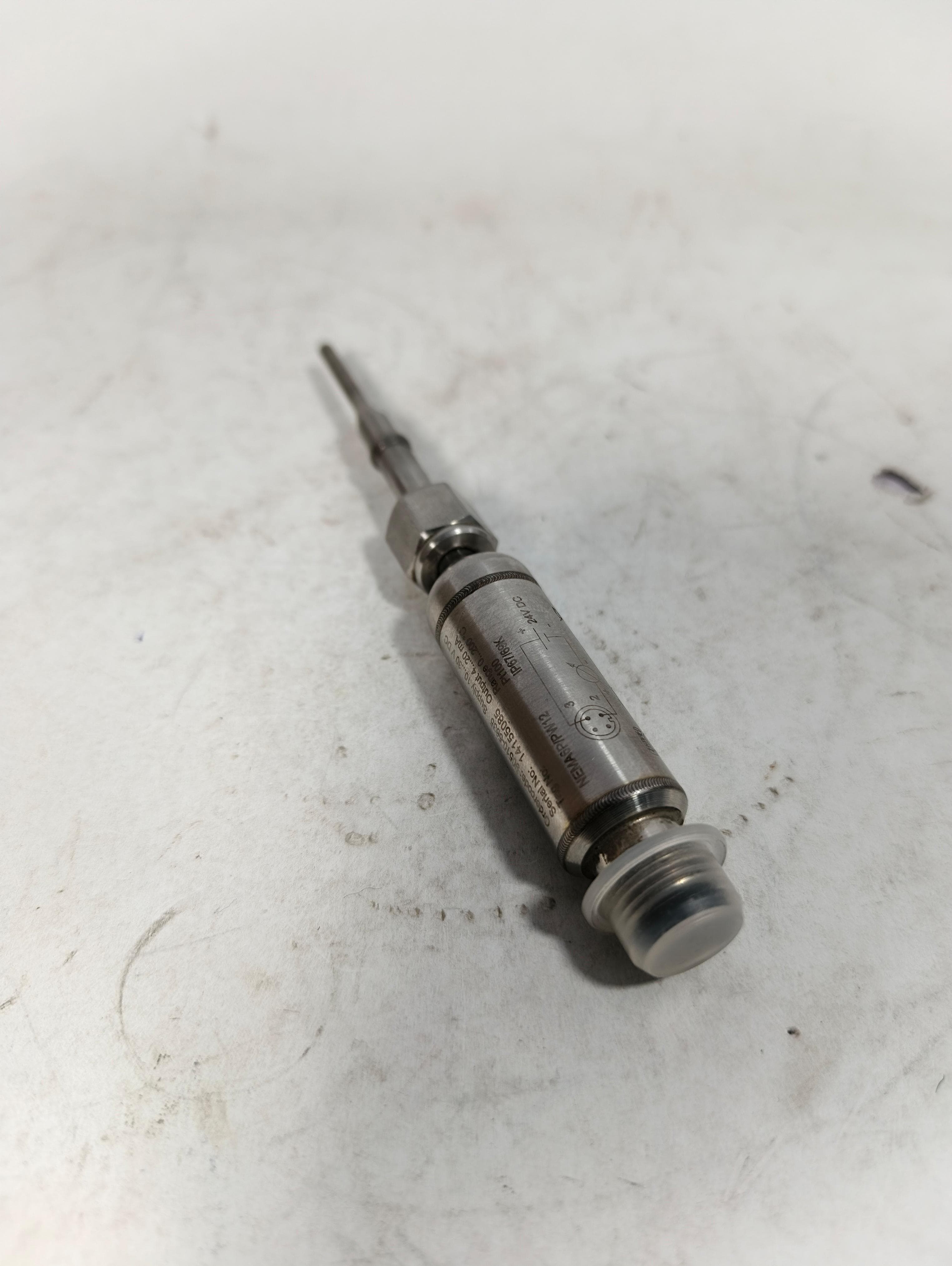 Tpt12 PT100 Temperature Sensor with 4~20mA Output in Pakistan