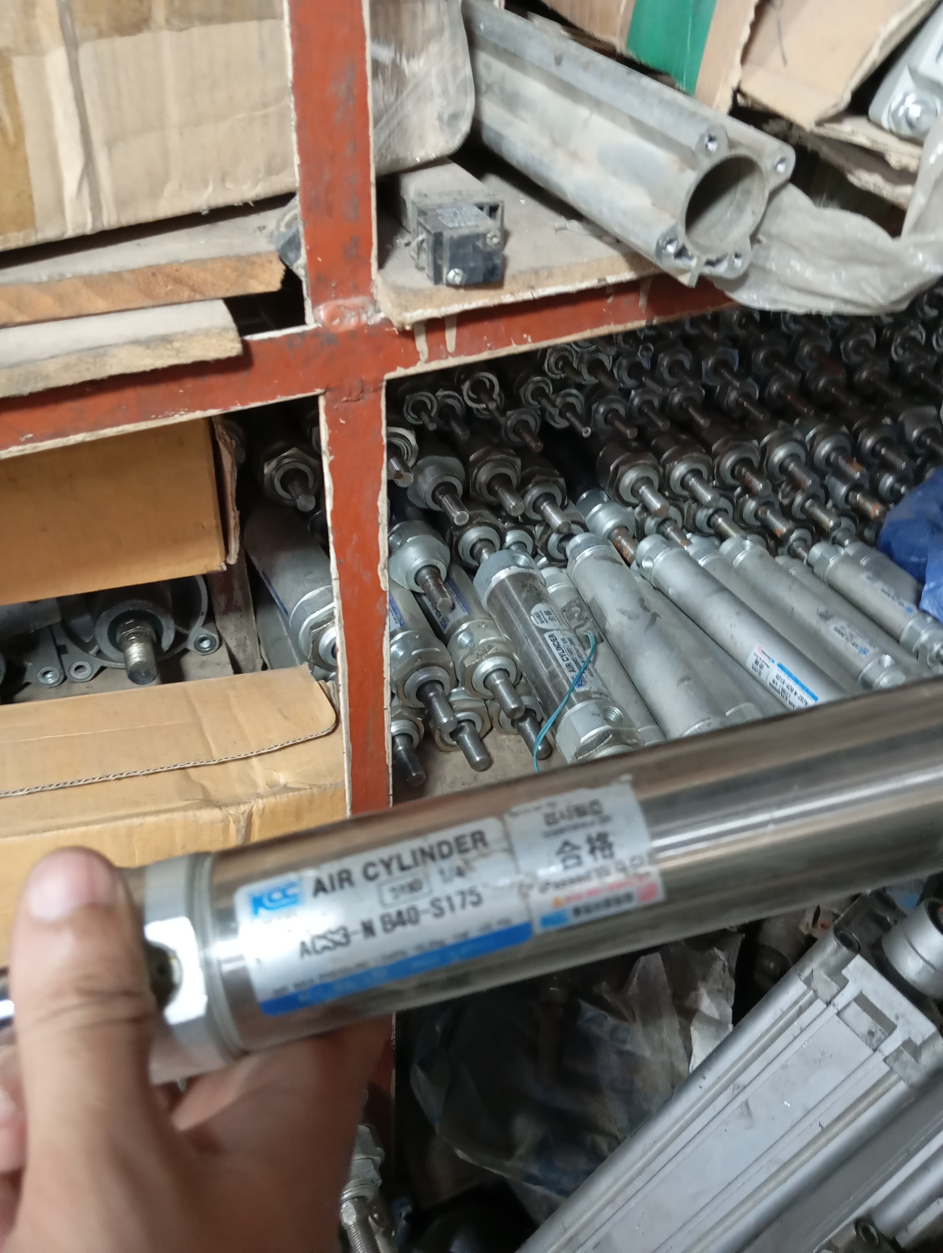 KCC ACS3-N B40-S175 AIR CYLINDER in Pakistan
