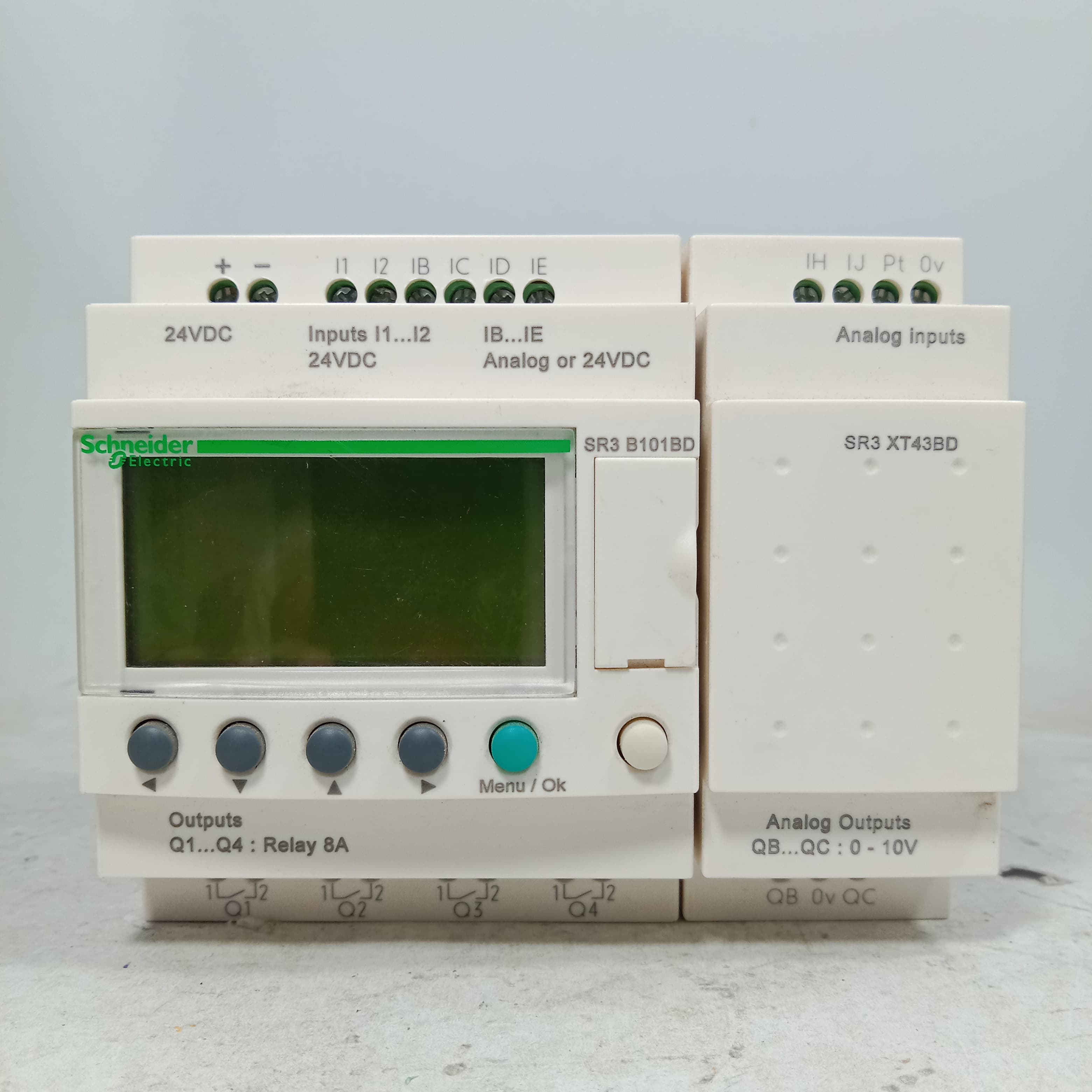 Schneider SR3 B101BD Programmable Logic Controller Module in Pakistan