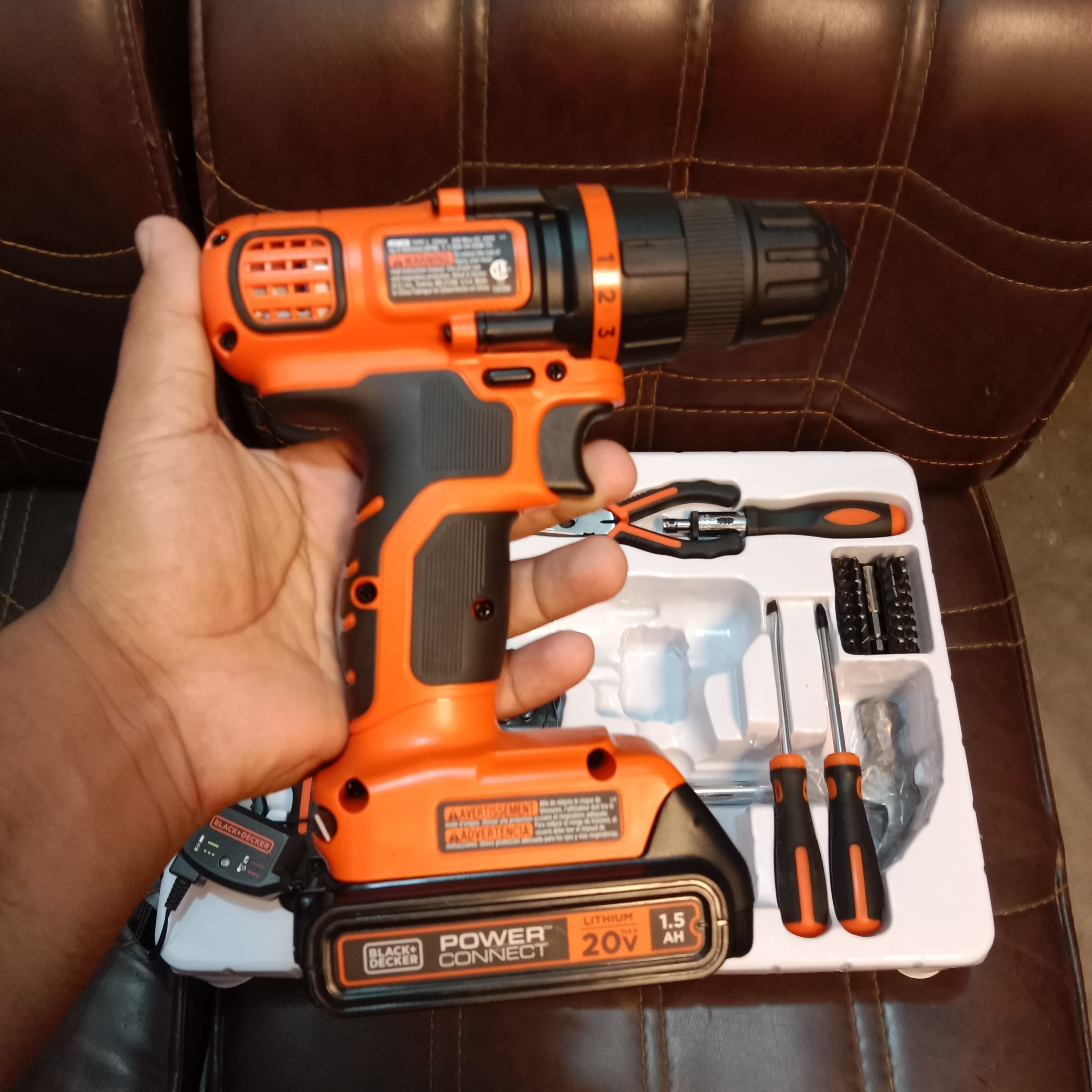 BLACK+DECKER 58 PIECE PROJECT KIT AND DRILL/DRIVER in Pakistan