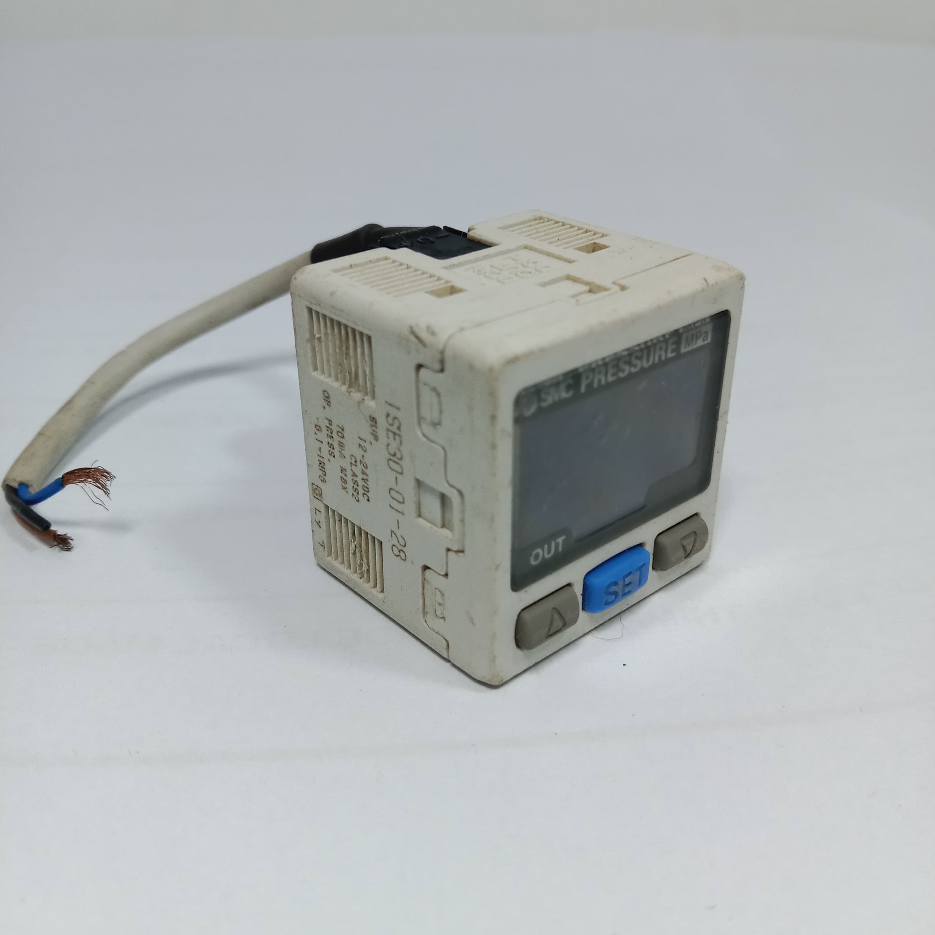 SMC ISE30-01-28 MPa Digital Pressure Switch (used) in Pakistan