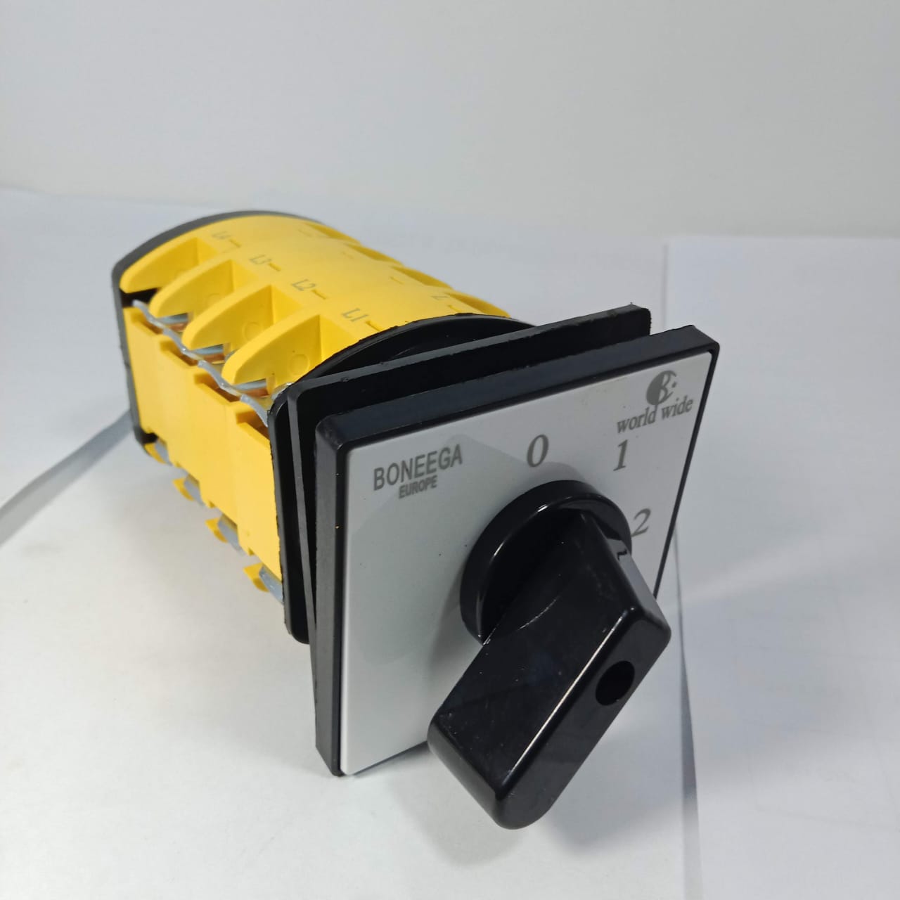 BONEEGA 63A Change-over Rotary Switch in Pakistan