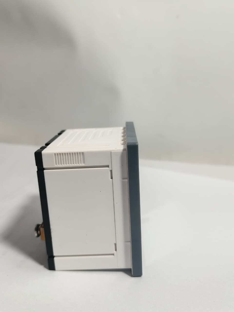 SARA SA-72 Analog Frequency and Revolution Per Minute (RPM) Meter in pakistan