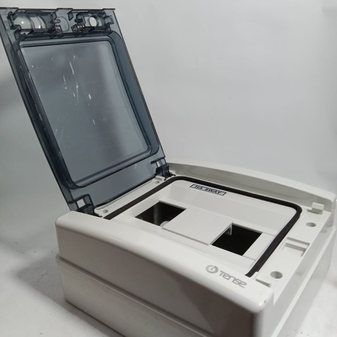 HA 8 Way Waterproof Distribution Box Breaker in Pakistan