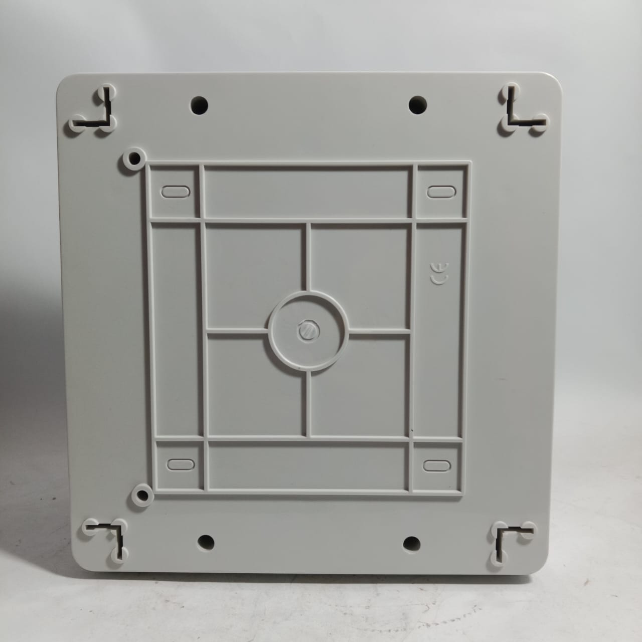 HA 8 Way Waterproof Distribution Box Breaker in Pakistan