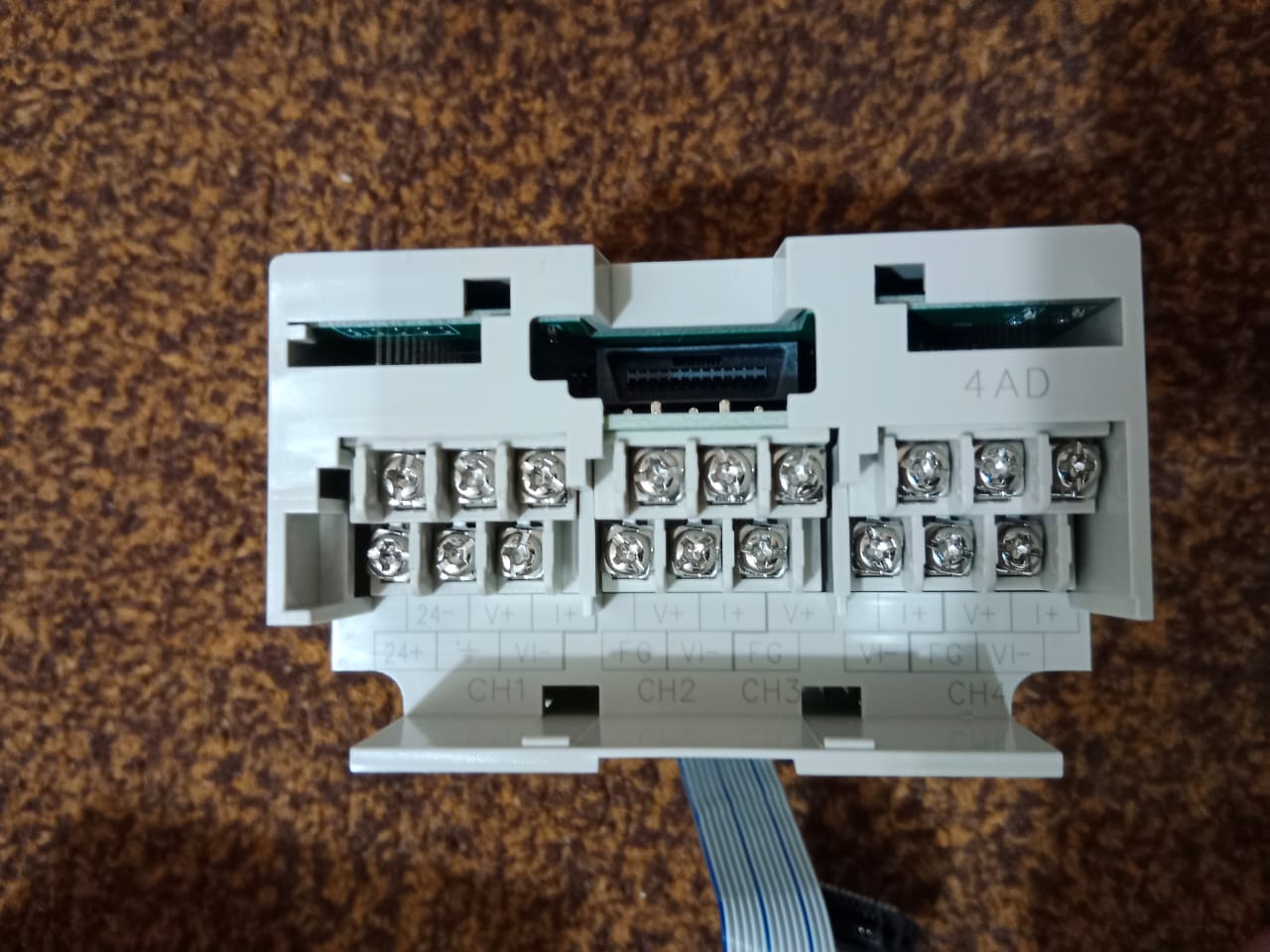 FX2N-4DA Mitsubishi PLC analog module (New)