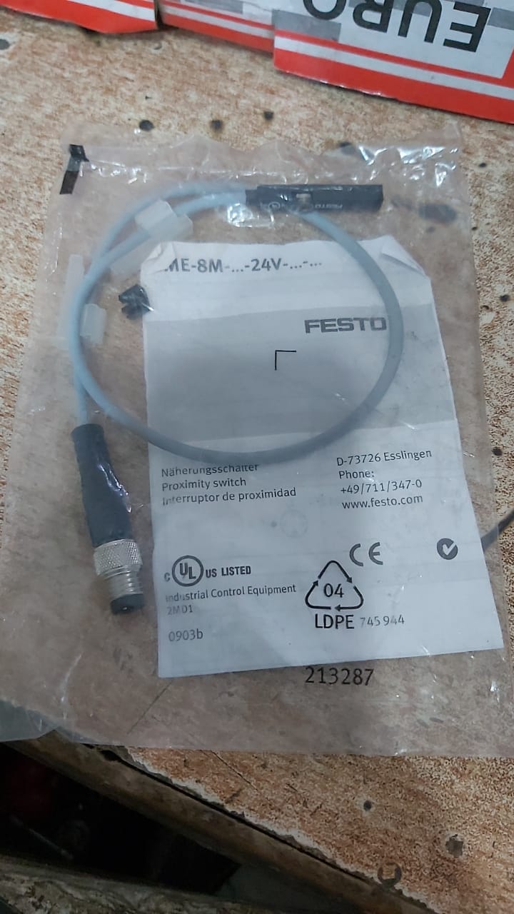 FESTO D-737226 Esslingen Proximity Switch in Pakistan