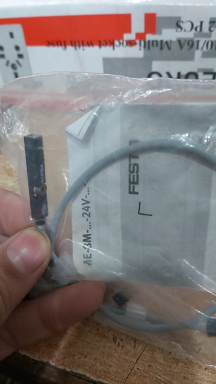 FESTO D-737226 Esslingen Proximity Switch in Pakistan