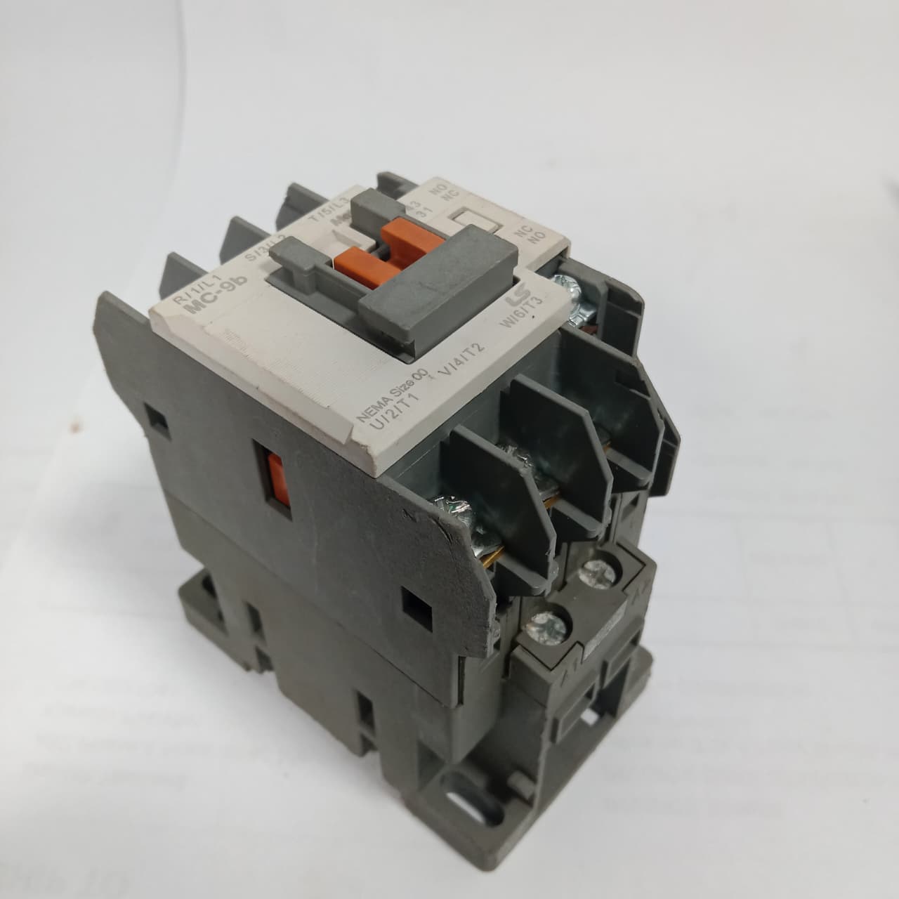 LS Electric MC-9b Sol Contactor in Pakistan