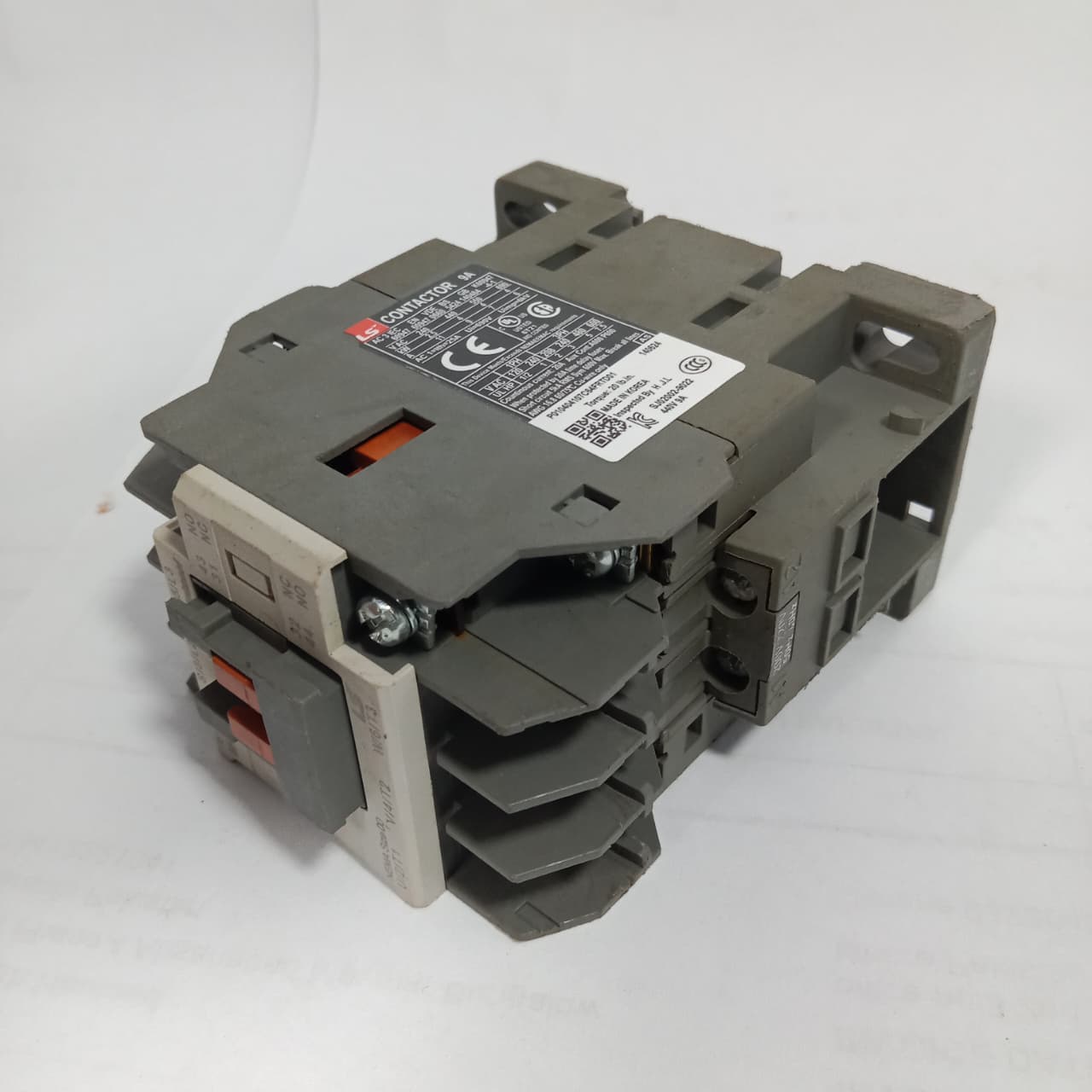 LS Electric MC-9b Sol Contactor in Pakistan