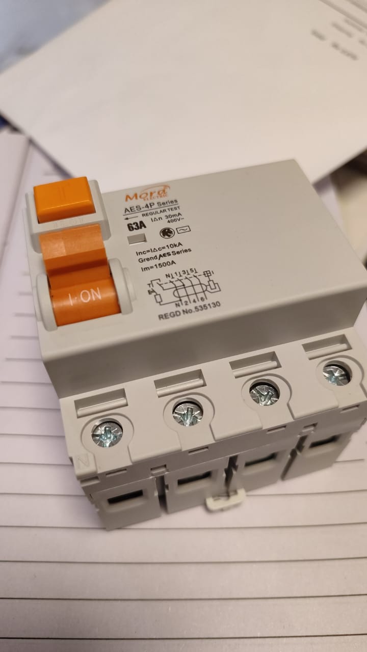 AES-4P Magnetic Earth Leakage Circuit Breaker in Pakistan