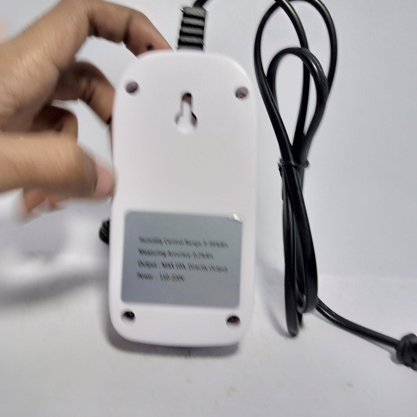 XK-W2008 Digital Humidity Controller High Precision Humidity Switch Socket in Pakistan - industryparts.pk