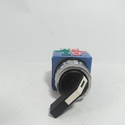 YONGSUNG 3-Position Rotary Switch YSAR2-311L 25mm in Pakistan - industryparts.pk