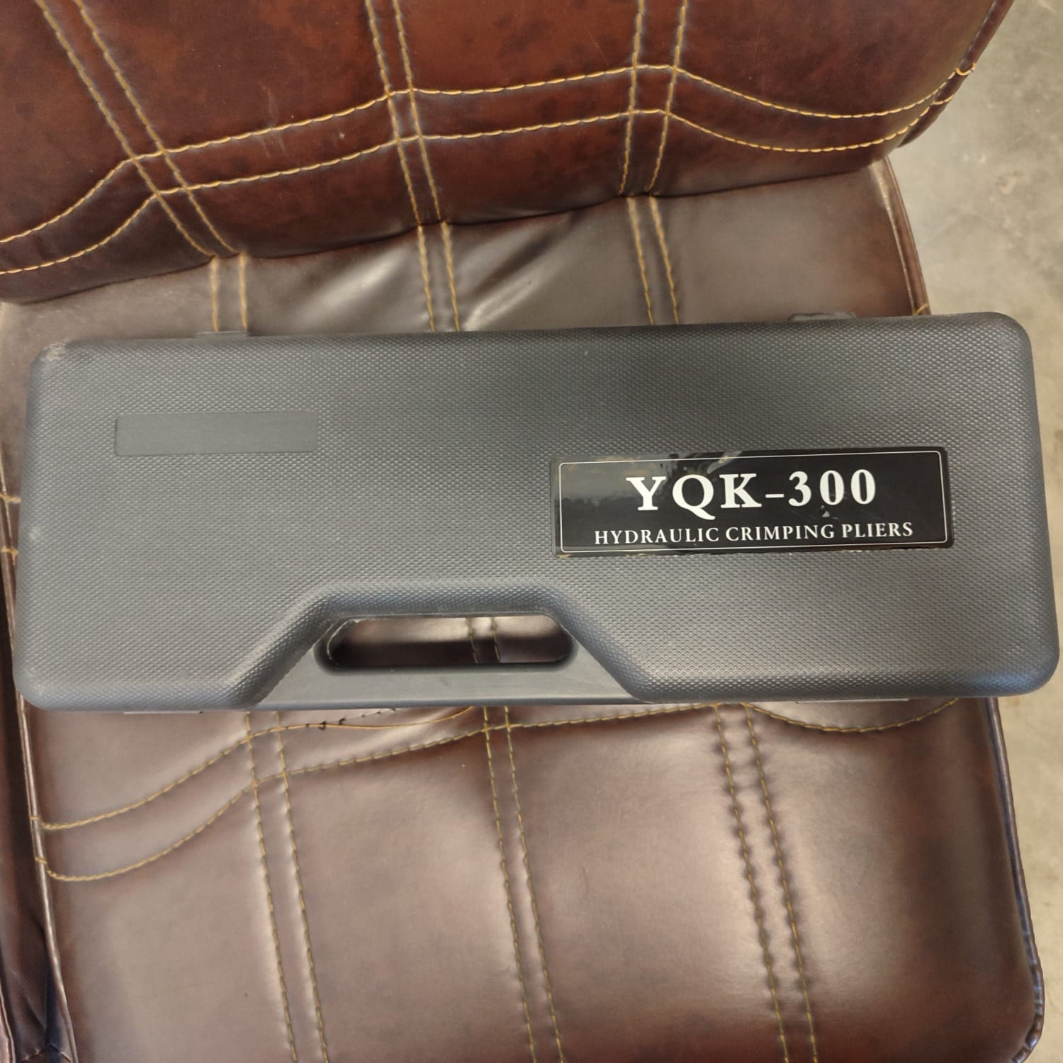YQK-300 Hydeaulic Crimping Pliers in Pakistan