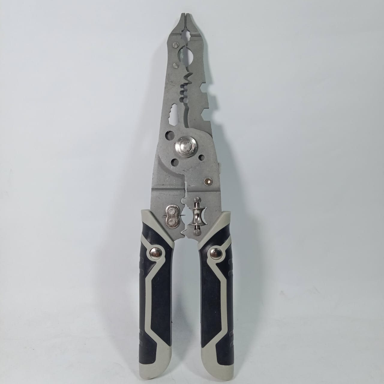YTH Y712 Electrician Labor Saving Plier in Pakistan