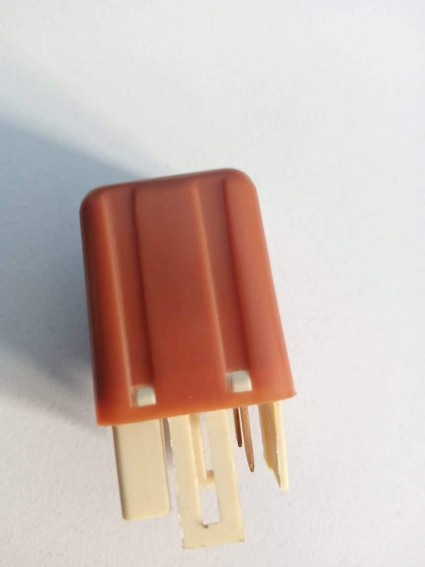 12V 4 Pins For Toyota COROLLA GS300 LS400 90987-02006 9098702006 - industryparts.pk