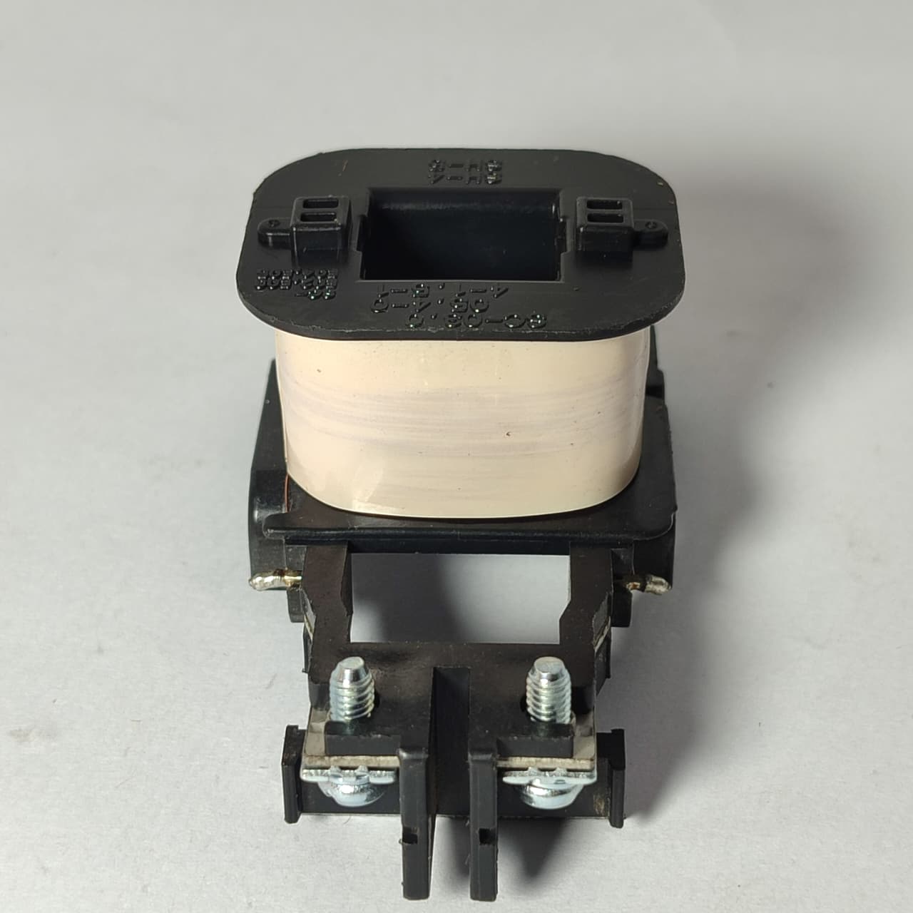 fuji  magnetic contactor spare coil in Pakistan