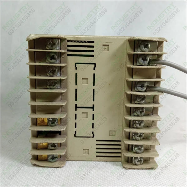 Hanyoung DX9 Digital Temperature Controller in Pakistan - industryparts.pk