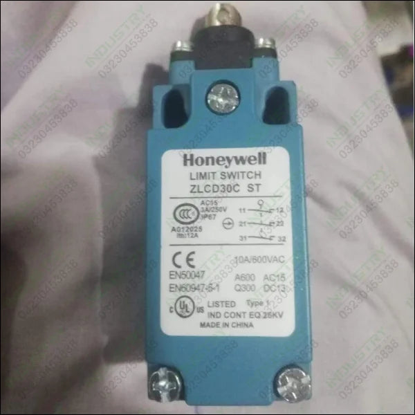 Honeywell Limit Switch ZLCD30C Lotted in Pakistan - industryparts.pk