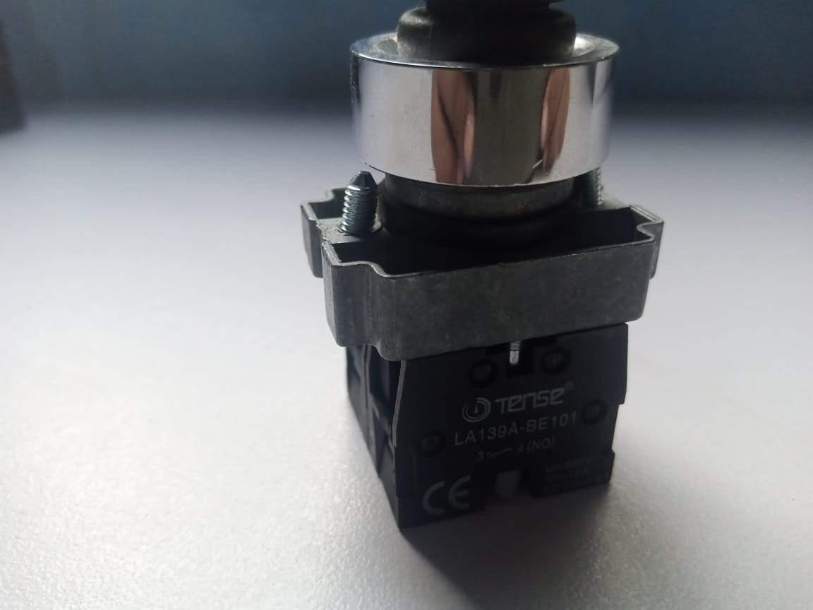 Spring Return Momentary Joy Stick XD2-PA12 In Pakistan - industryparts.pk