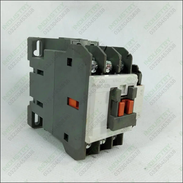 MC-22B-11-AC120, Contactor, 22 Amp, 120VAC - industryparts.pk