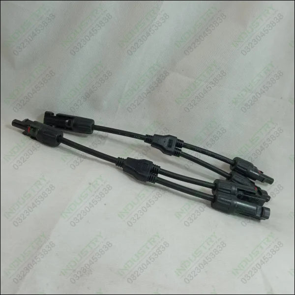 MC4 Y Connector Connecting Solar Panels in parallel in Pakistan