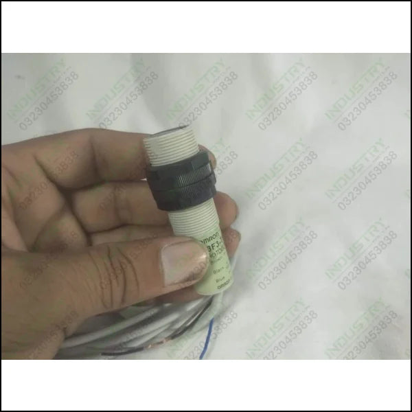 Omron Photoelectric Switch E3F3-t61-L in Pakistan - industryparts.pk