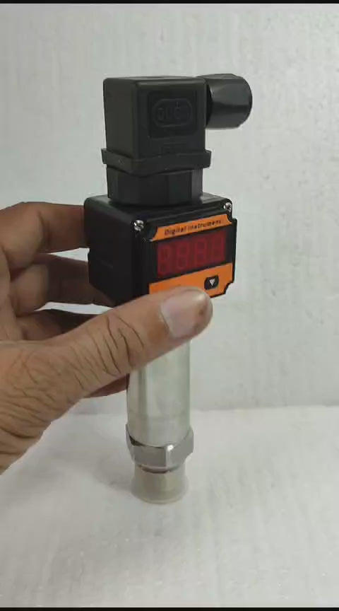 Pressure Sensor Transducer Sender 4-20mA DC24V with Digital Display in Pakistan