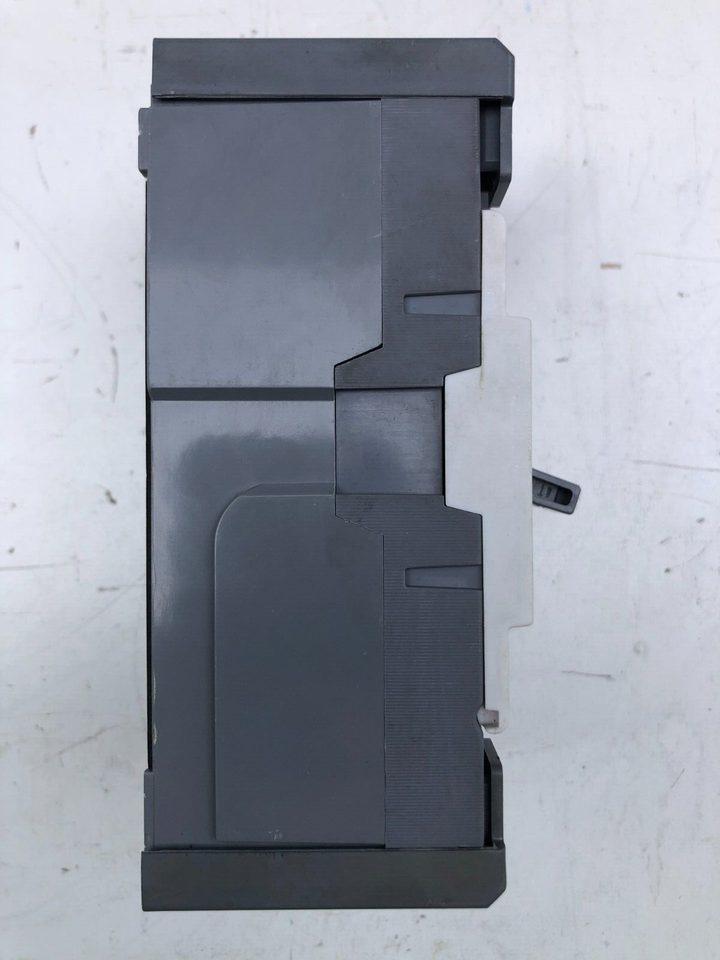 LS Low Voltage Circuit Breaker ABS 33b 3P in Pakistan