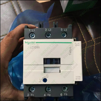 Schneider LC1D95 AC Power Contactor in Pakistan