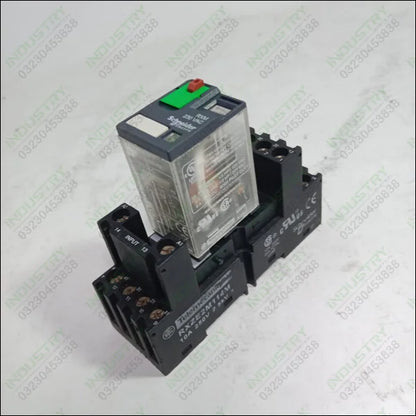 Schneider RXM4AB2 Miniature Relay with Telemecanique RXZE2M114M socket in Pakistan