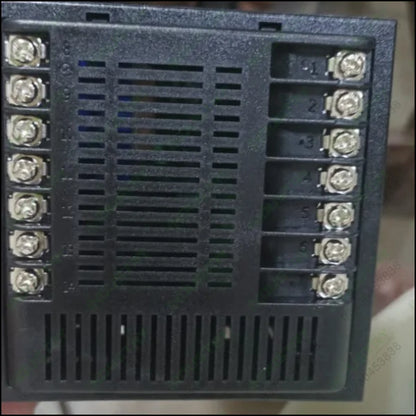 UA-900-EK1220 temperature controller in Pakistan