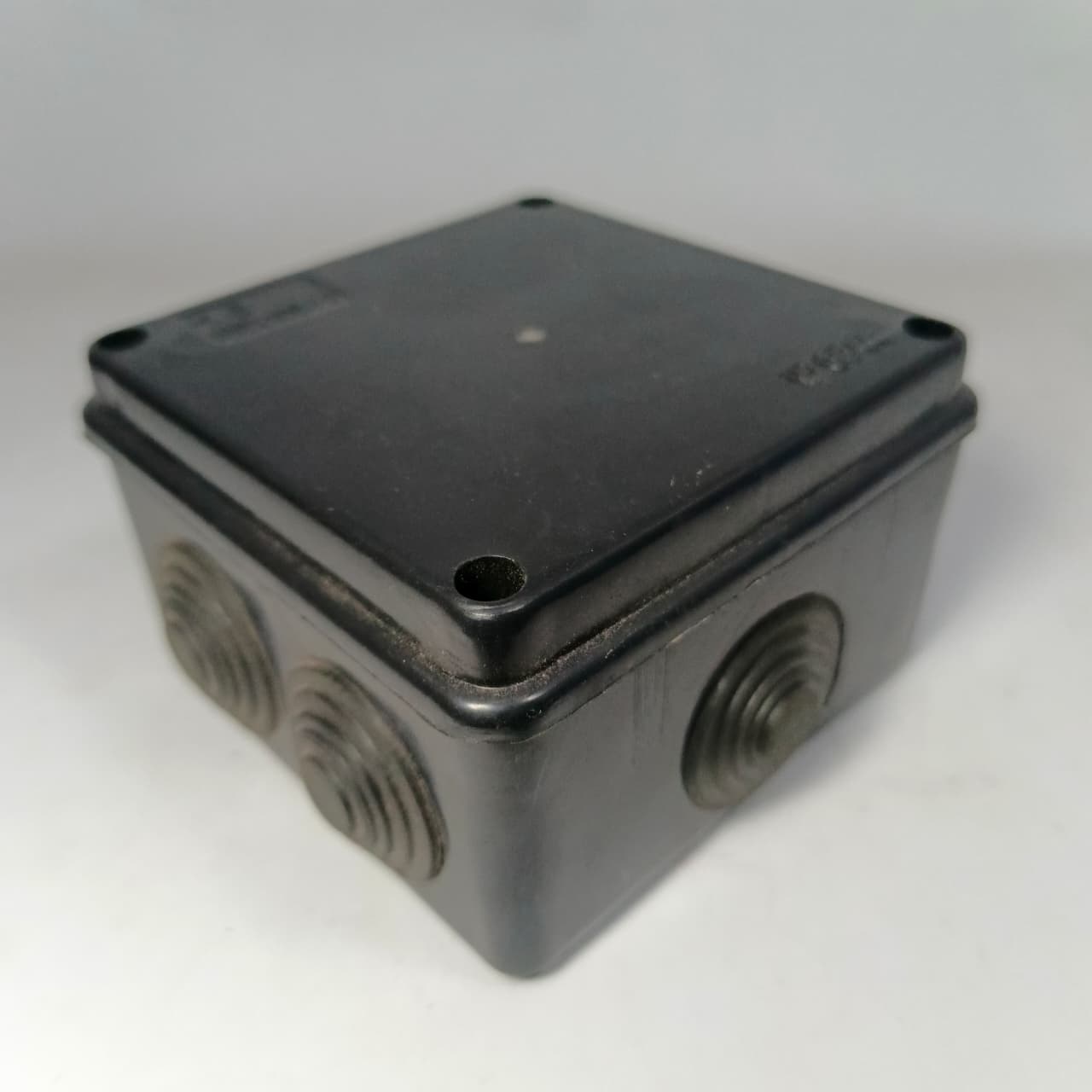 IP65 junction box ready for M16/M20 cable glands