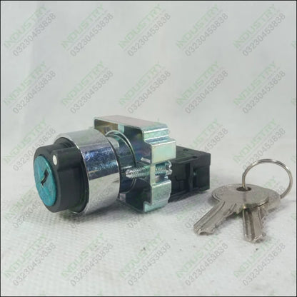 XB2-BG21 2 Position Selector Key Switch 1 no 22mm in Pakistan - industryparts.pk