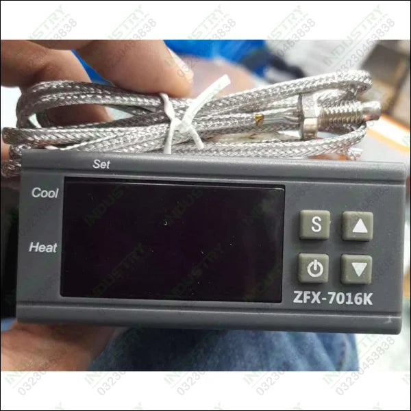 ZFX-7016K Digital Temperature Controller in Pakistan - industryparts.pk