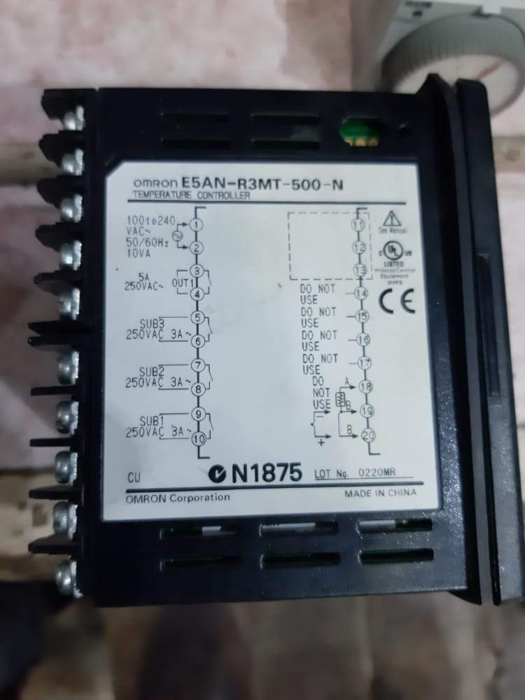 Omron E5AN PID Temperature Controller in Pakistan