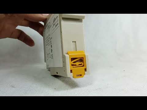 OMRON Timer Relay H3DE-G 24-230VAC/DC Lotted in Pakistan